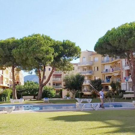 شقة Apartamento Renovado, Luminoso, A 300M De La Playa إمبوريابرافا المظهر الخارجي الصورة