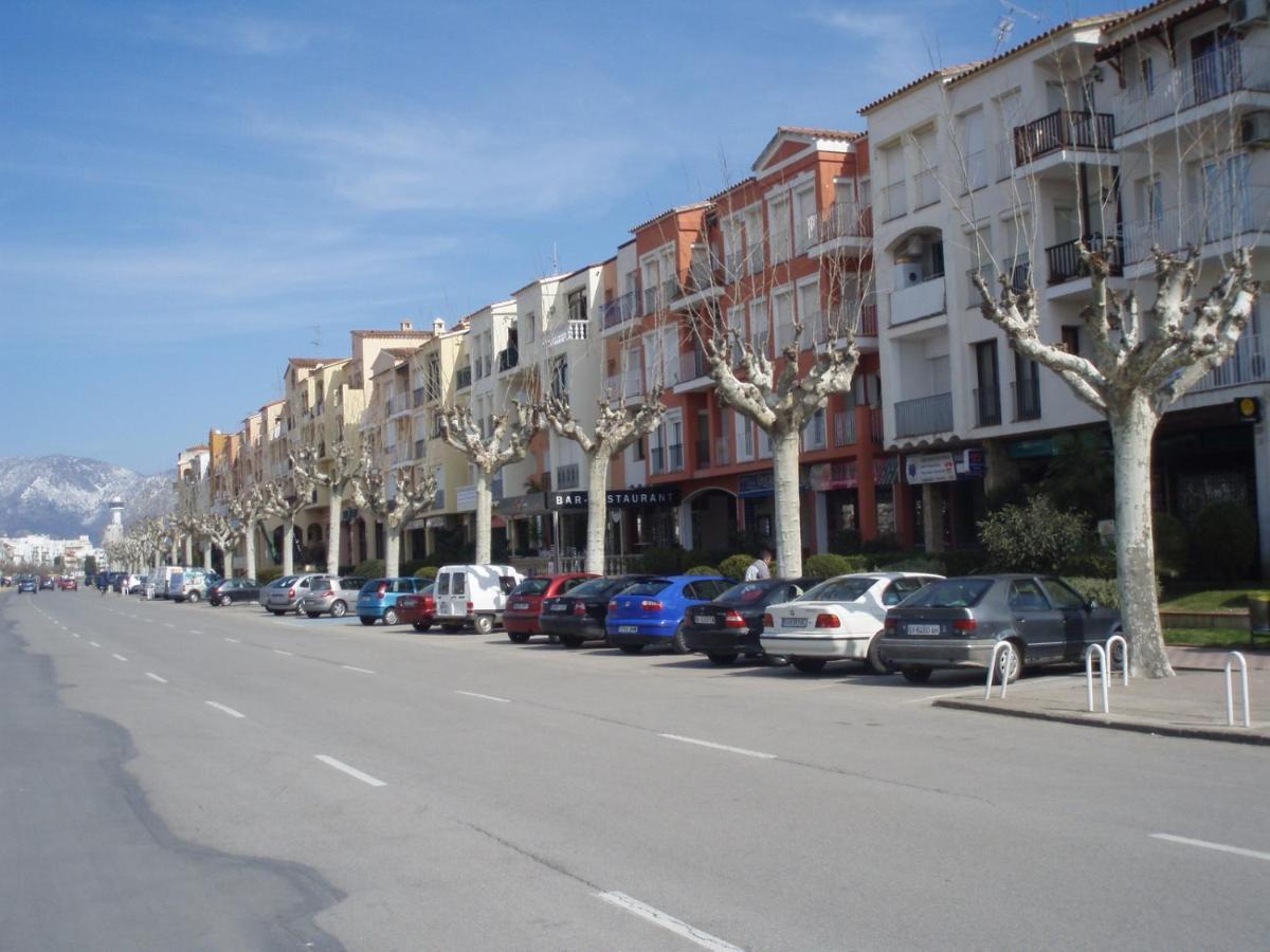 شقة Apartamento Renovado, Luminoso, A 300M De La Playa إمبوريابرافا المظهر الخارجي الصورة